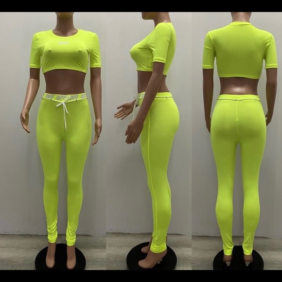 Off two piece Set - Picture 2 of 2